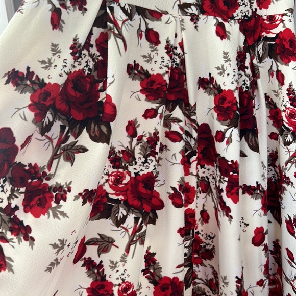 NWT Lakefield Rose Floral Dress - Picture 3 of 4